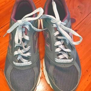 New Balance Response 1.0 gray purple size 10